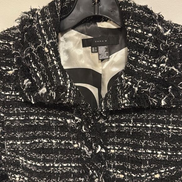 Zara Women Black & White Tweed Fringe Jacket. Size 4. - Picture 2 of 5